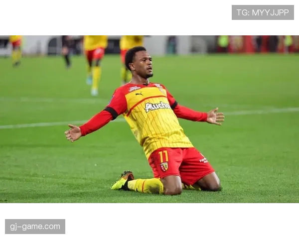 兰斯客场状态低迷，亟需调整迎战下轮挑战