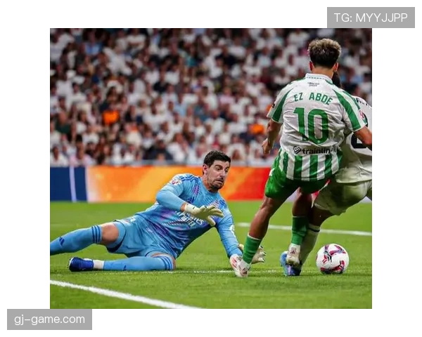 西甲新赛季战火重燃，豪门争霸点燃球迷激情