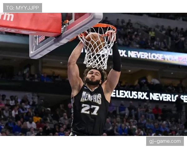 伯恩茅斯青训再结硕果，新星闪耀引关注